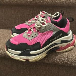 SOLD Balenciaga triple S